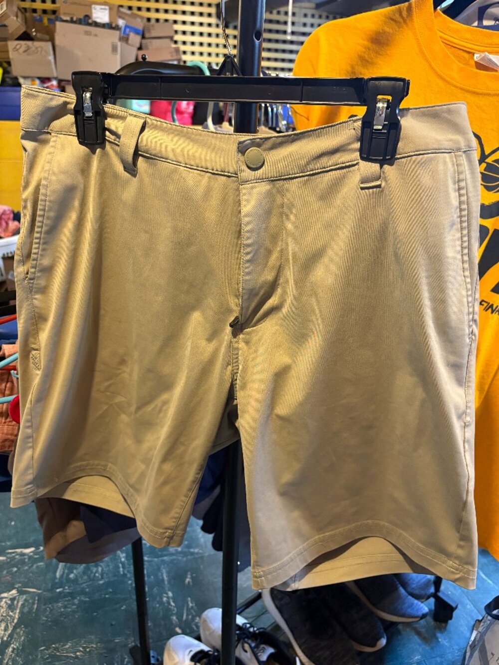 Rhone Khaki Shorts 33 Waist